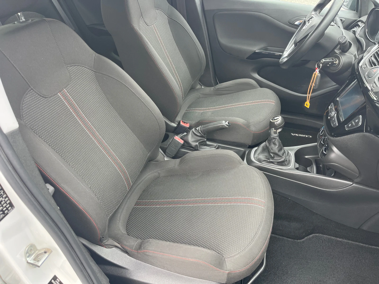 Opel Corsa 1.3Cdti / Advance, снимка 11 - Автомобили и джипове - 54278445