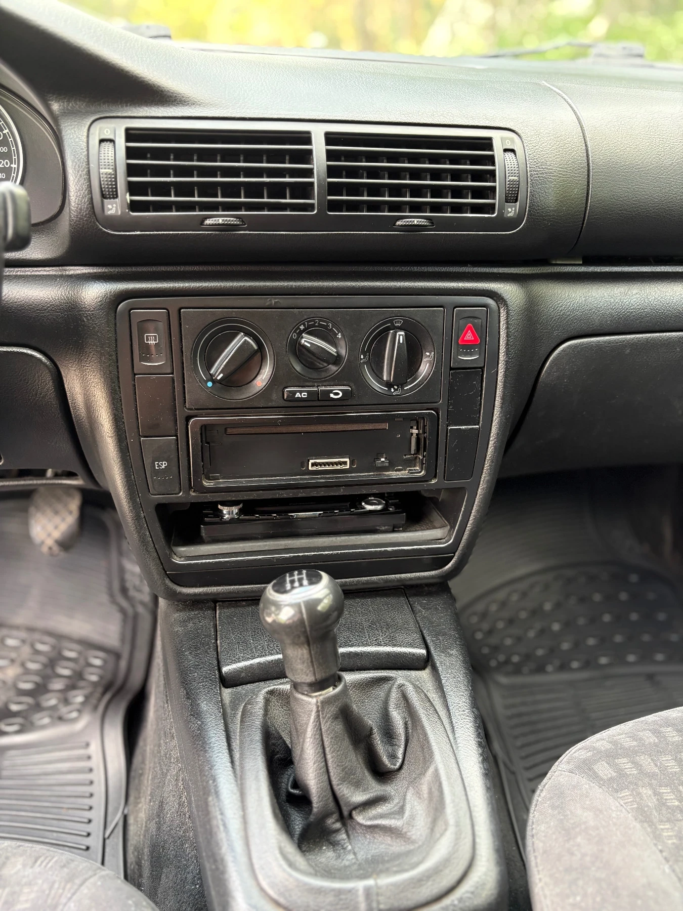 VW Passat B5.5, снимка 12 - Автомобили и джипове - 54319570