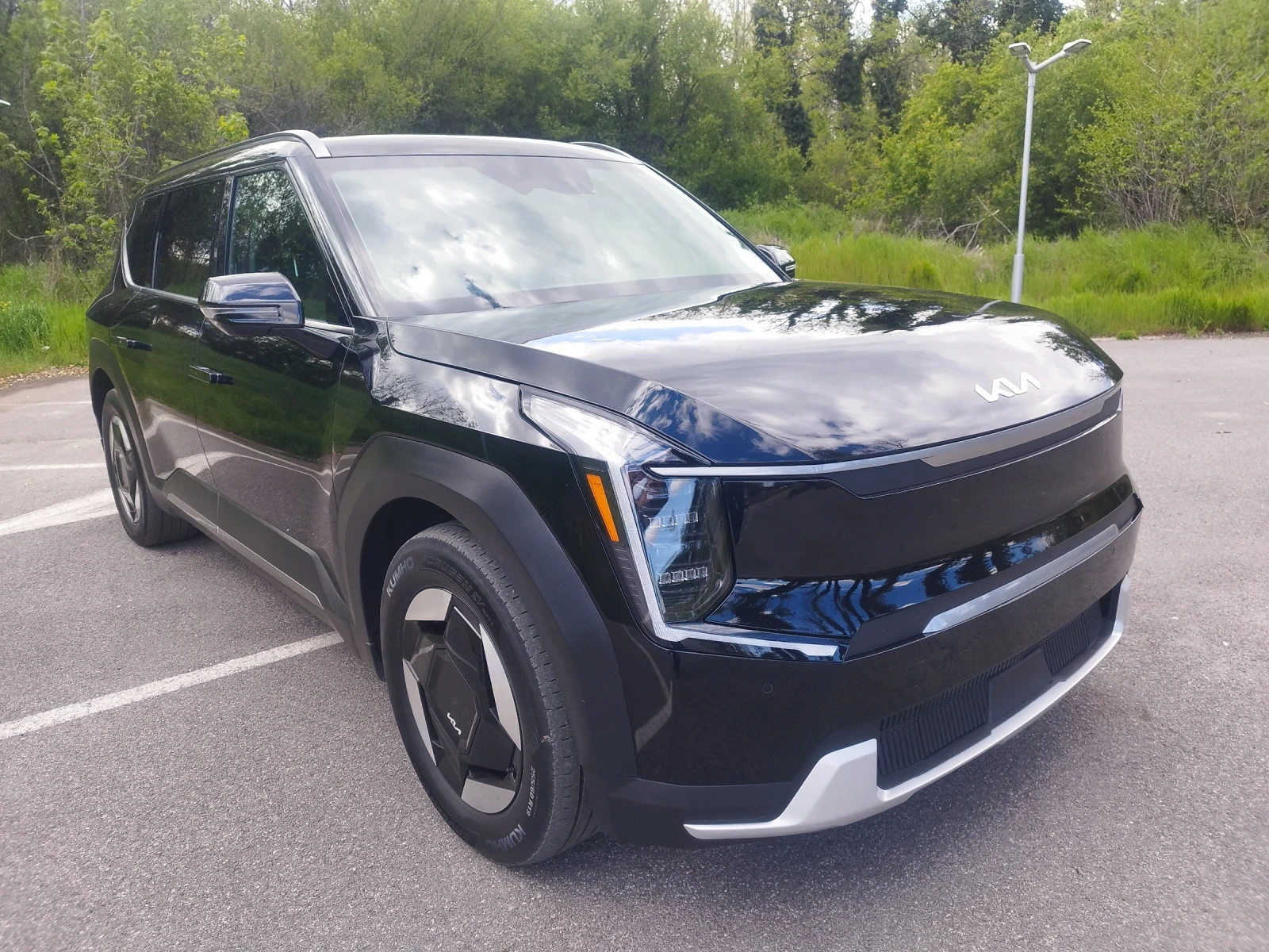 Kia EV9, снимка 2 - Автомобили и джипове - 54417400