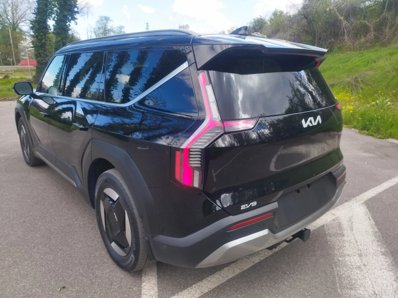 Kia EV9, снимка 5 - Автомобили и джипове - 54417400
