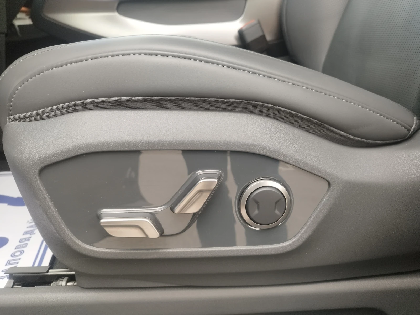 Kia EV9, снимка 15 - Автомобили и джипове - 54417400