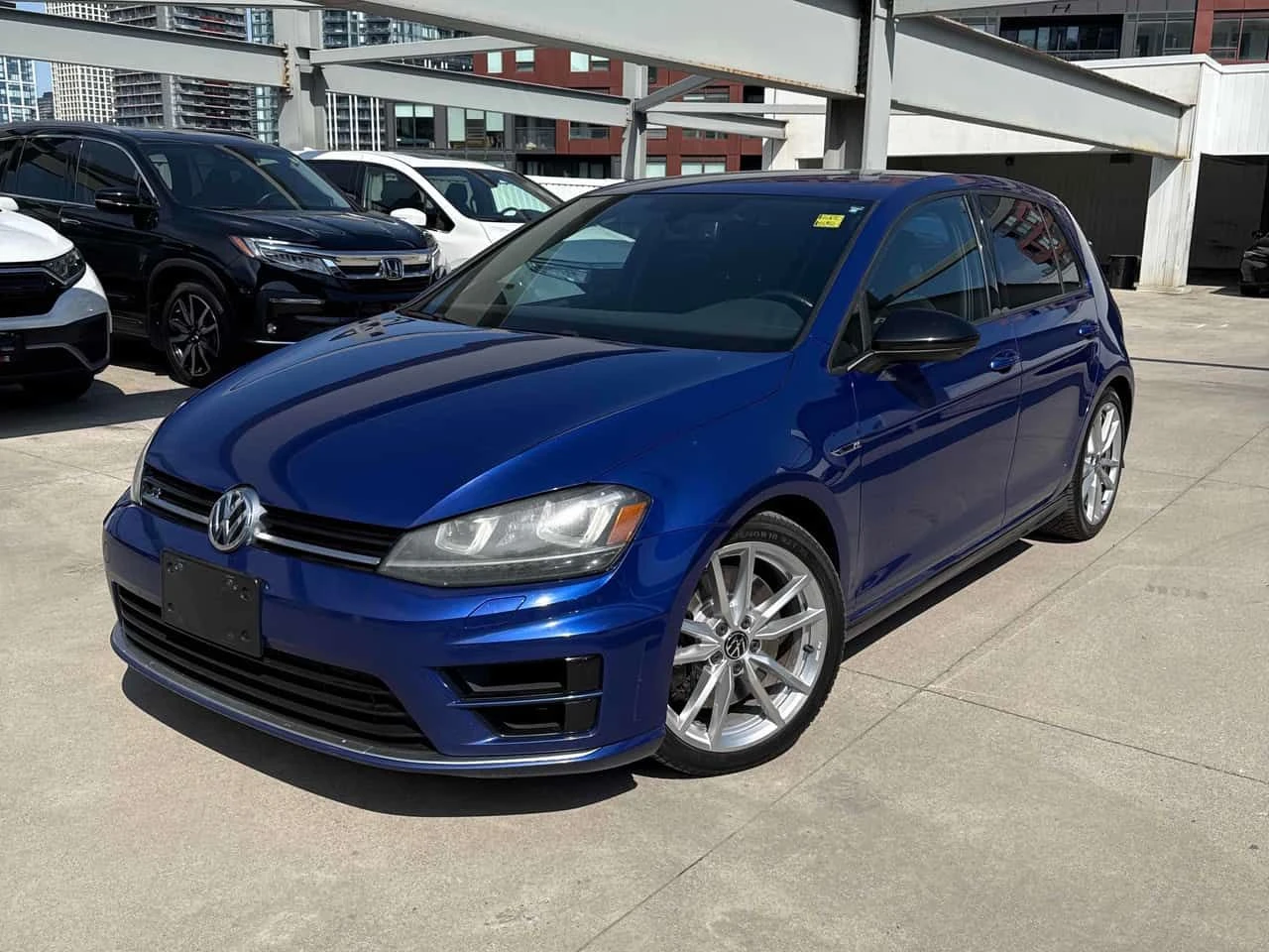VW Golf  R MANUAL | ПОДГРЕВИ | АВТОКРЕДИТ  