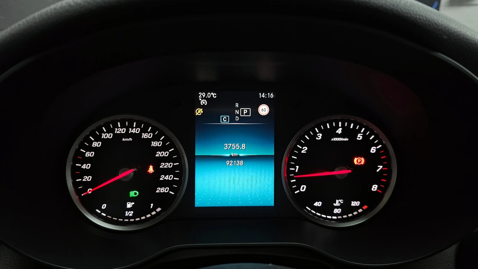 Mercedes-Benz C 200 ПОДГРЕВ| КАМЕРА| BLIND SPOT, снимка 8 - Автомобили и джипове - 55013342