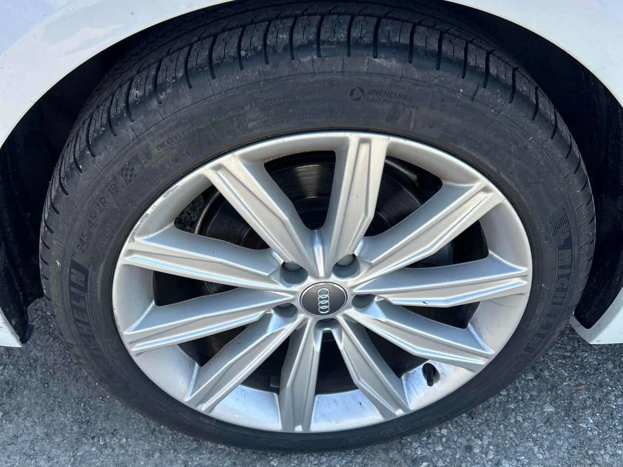 Audi A6 PROGRESSIV* DISTONIC* PANORAMA* CARFAX* , снимка 7 - Автомобили и джипове - 55573983