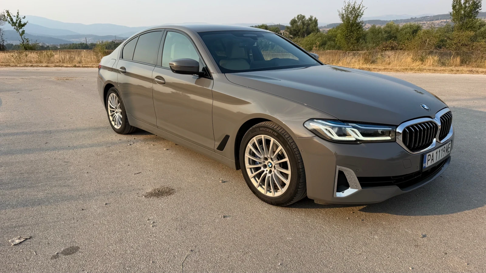 BMW 530 Luxury line, снимка 6 - Автомобили и джипове - 55709603