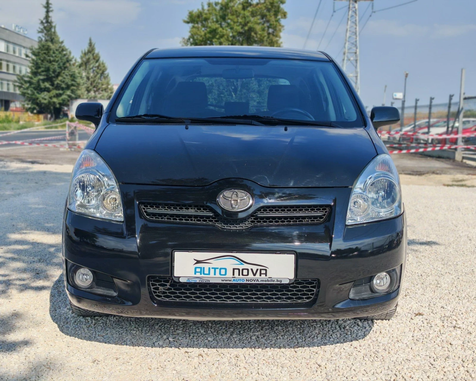Toyota Corolla verso 2.2 ДИЗЕЛ 136К.С. ВЕРИГА ! УНИКАЛНО СЪСТОЯНИЕ!!!, снимка 2 - Автомобили и джипове - 55776167