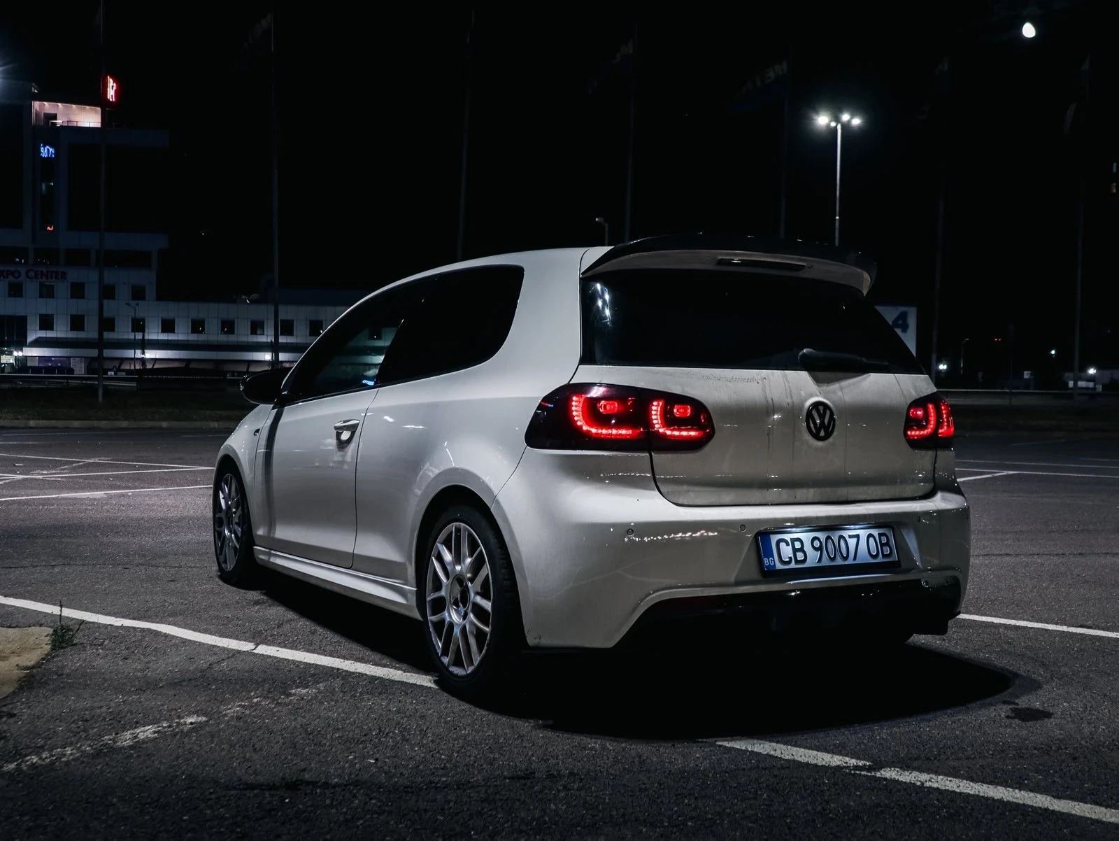 VW Golf, снимка 4 - Автомобили и джипове - 55937735
