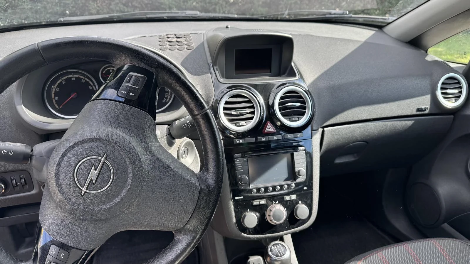 Opel Corsa GT, снимка 8 - Автомобили и джипове - 56293819