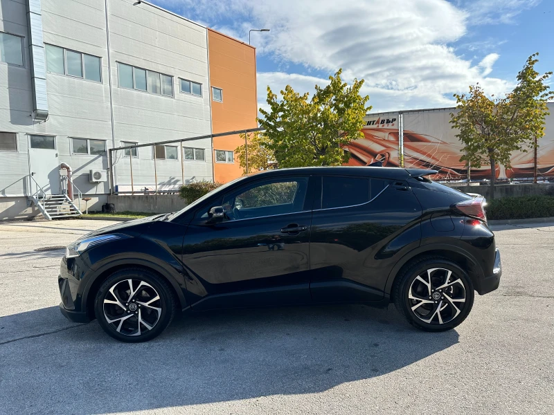 Toyota C-HR 1.8i Hybrid/Подгрев/Камера, снимка 2 - Автомобили и джипове - 47588131