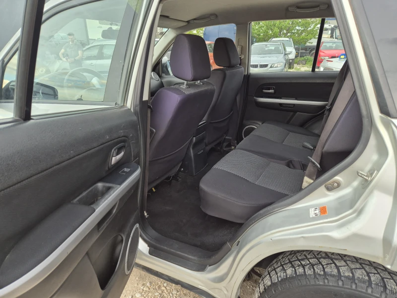 Suzuki Grand vitara, снимка 13 - Автомобили и джипове - 49979400