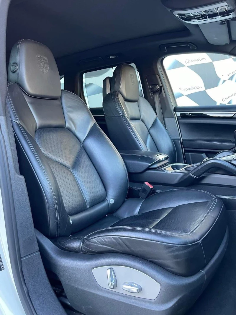 Porsche Cayenne 3.0D 3TV, снимка 9 - Автомобили и джипове - 52469266
