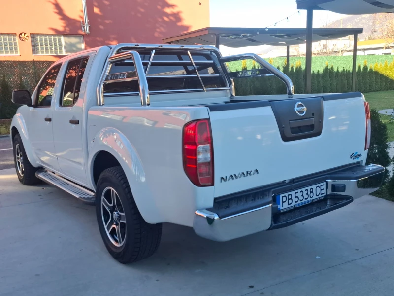 Nissan Navara 2.5DCI/190к.с./Клима, снимка 2 - Автомобили и джипове - 52934183