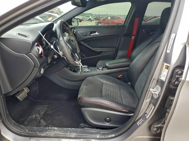 Mercedes-Benz GLA 45 AMG, снимка 7 - Автомобили и джипове - 53095372