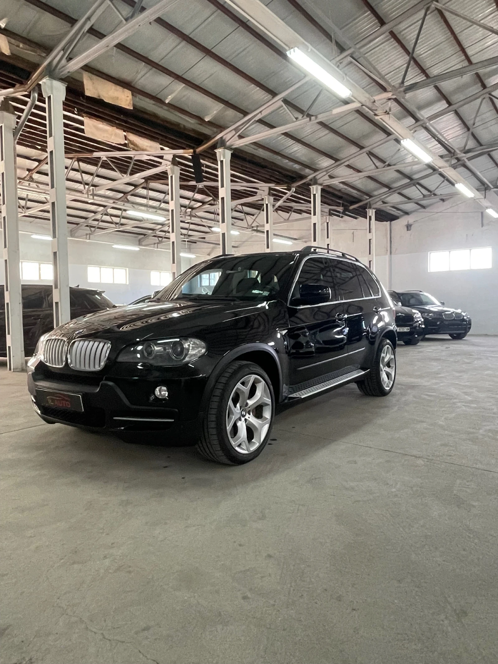 BMW X5 3.5SD/7местен/Панор/Камера3Тв/Сменени Вериги/НОВА! - изображение 2