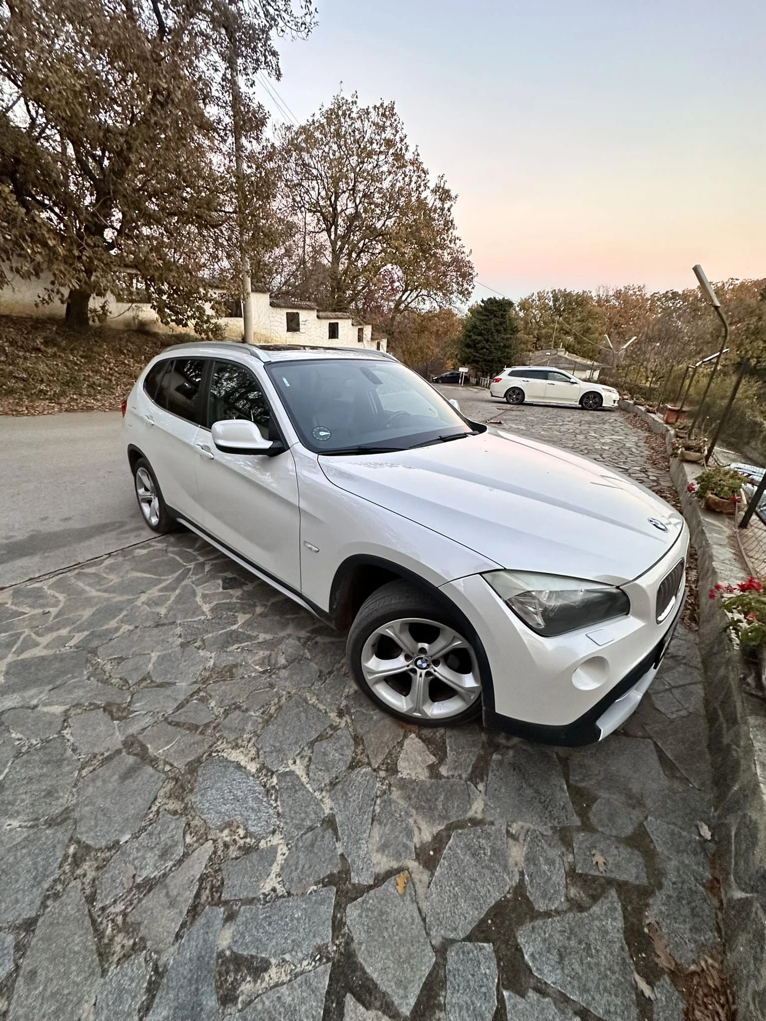 BMW X1 X DRIVE 23D - изображение 2