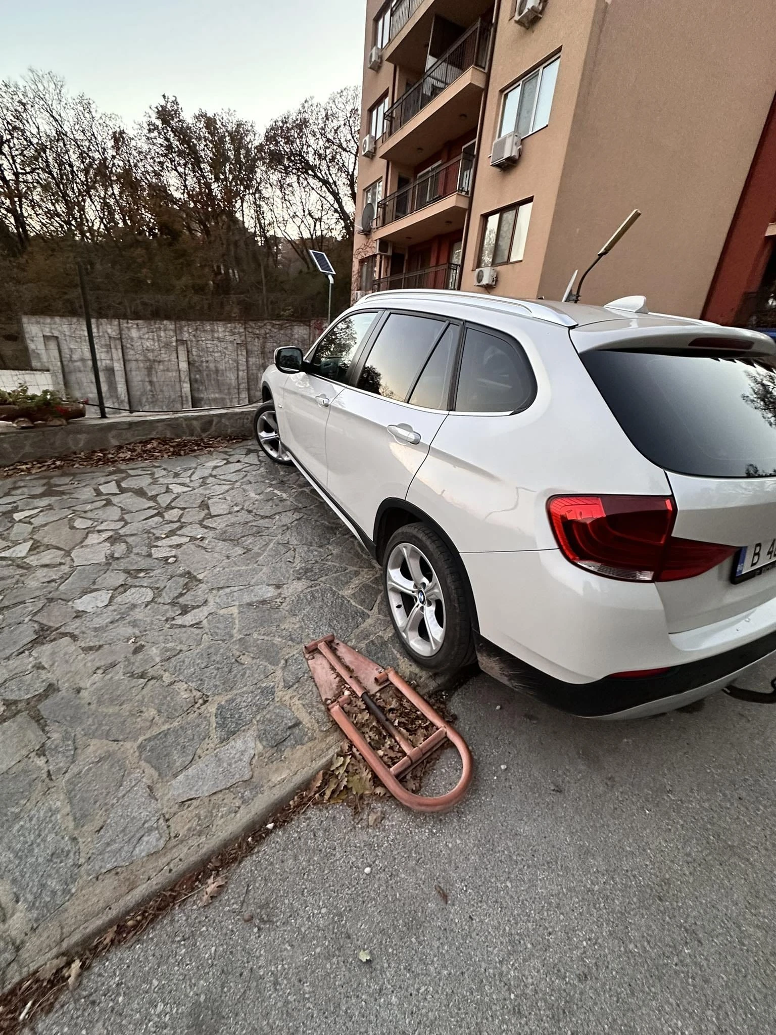 BMW X1 X DRIVE 23D - изображение 5