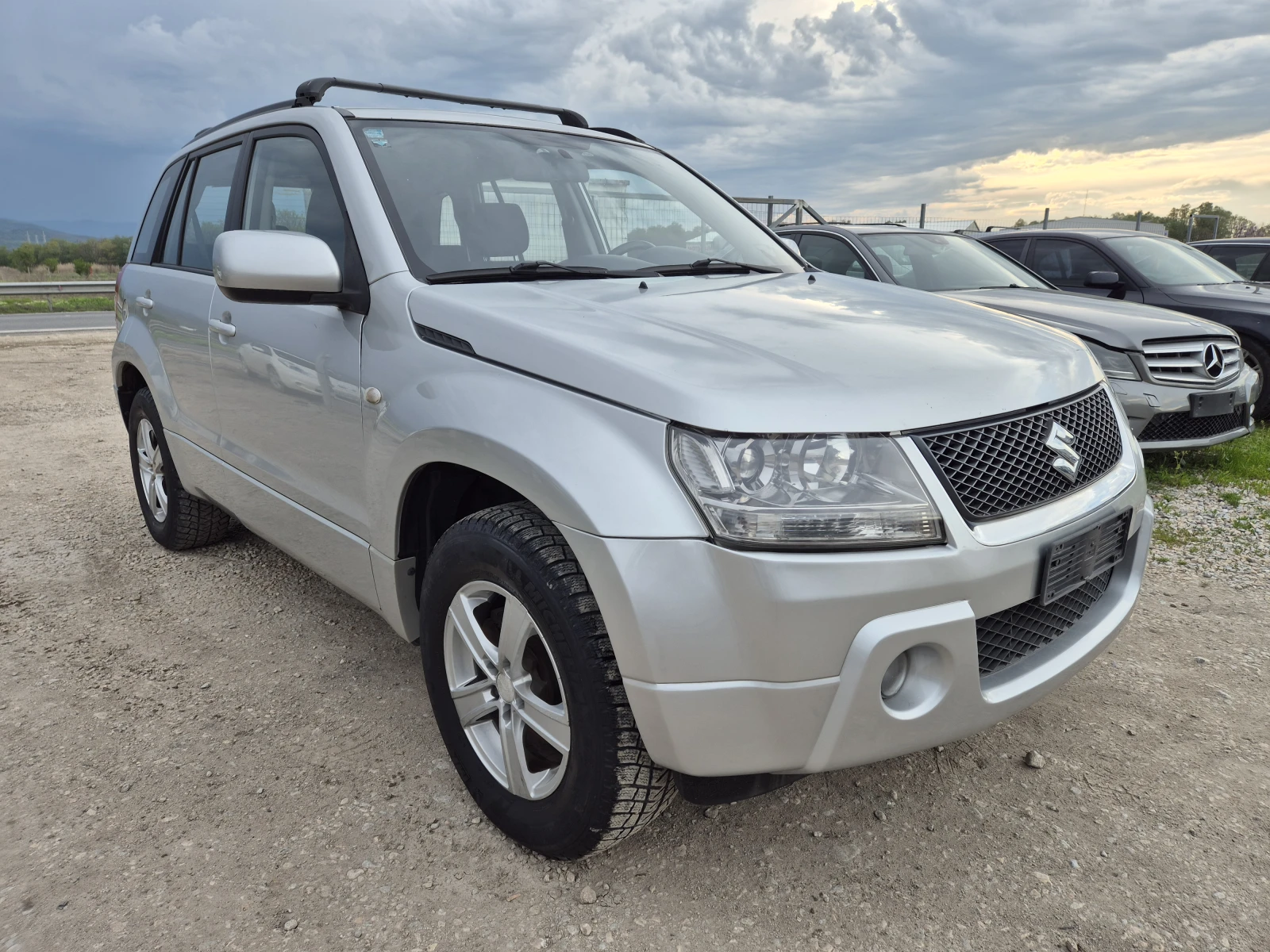 Suzuki Grand vitara  - изображение 3