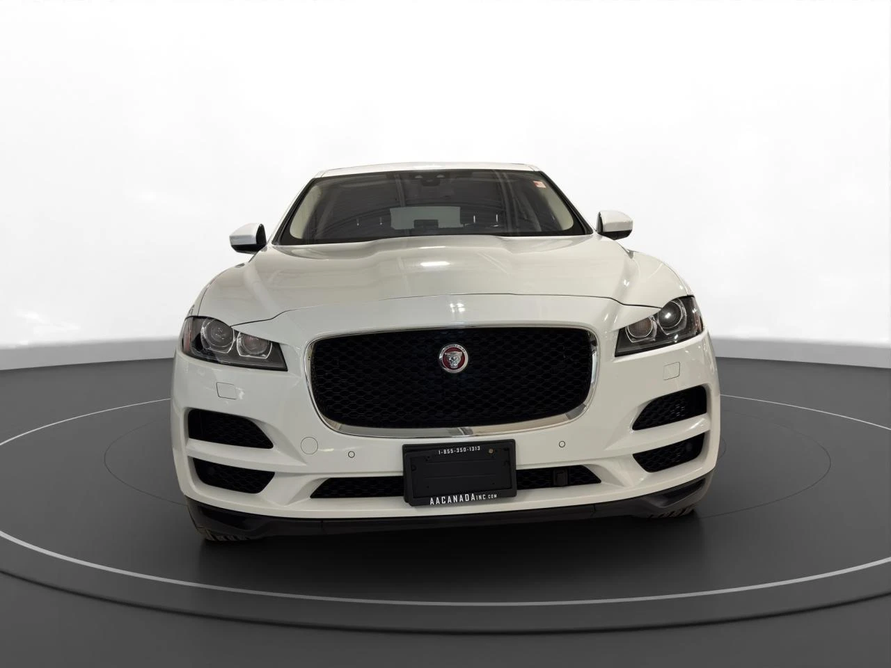 Jaguar F-PACE 25T AWD / PREMIUM  - изображение 2