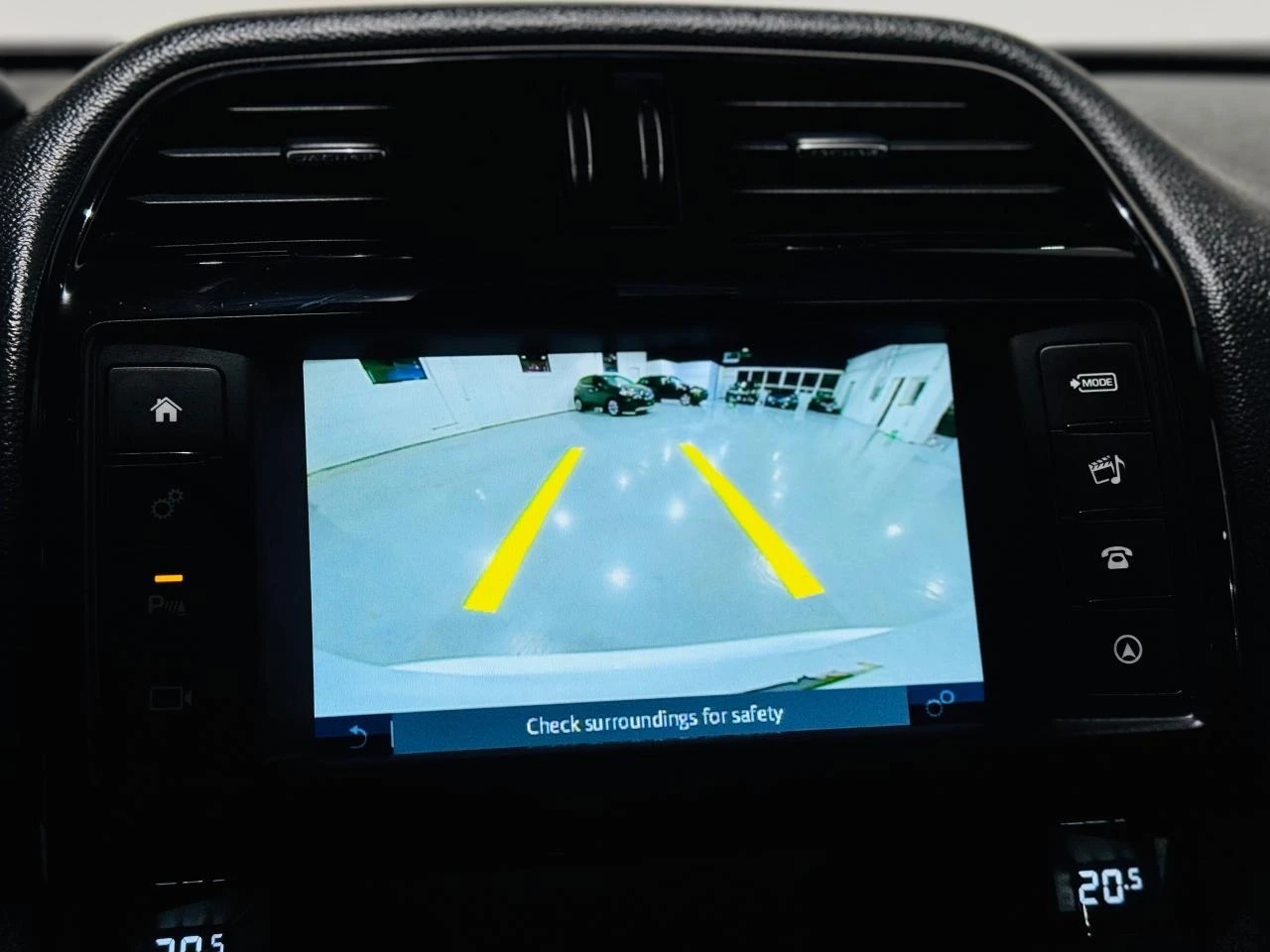 Jaguar F-PACE 25T AWD / PREMIUM  | Mobile.bg   11