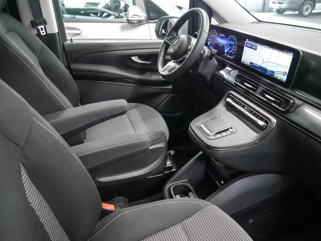 Mercedes-Benz EQV 300 Lang MBUX| SHZ| DISTR| KAM| LED| SH - изображение 3