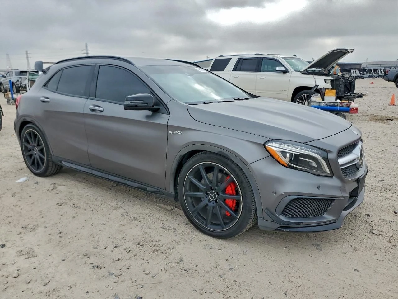 Mercedes-Benz GLA 45 AMG  - изображение 4
