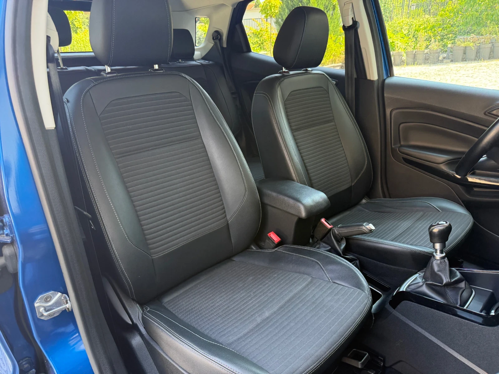 Ford EcoSport 1.5 TDCI 100 к.с.  NAVI  КАМЕРА  131 000 КМ, снимка 15 - Автомобили и джипове - 55627159