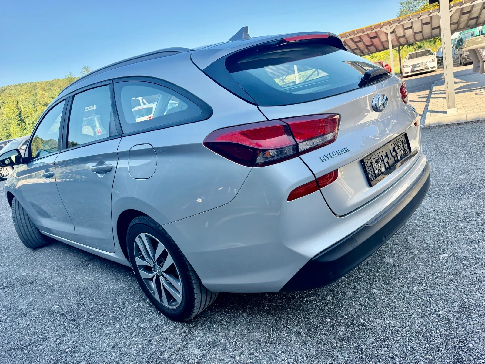 Hyundai I30 1.6CRDI* AUTOMAT REALNI KM* , снимка 6 - Автомобили и джипове - 55797311