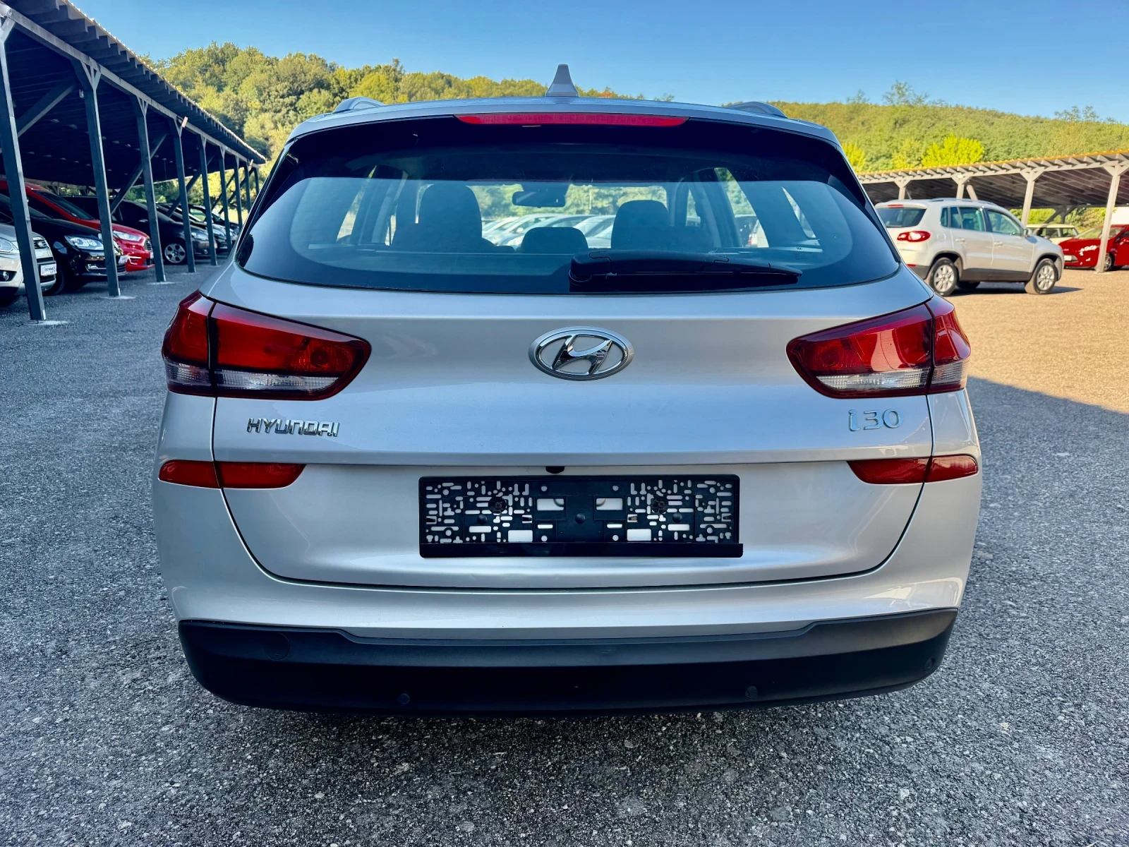 Hyundai I30 1.6CRDI* AUTOMAT REALNI KM* , снимка 5 - Автомобили и джипове - 55797311