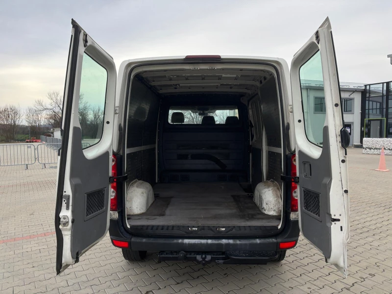 VW Crafter 2.5 Tdi, снимка 6 - Бусове и автобуси - 48704896