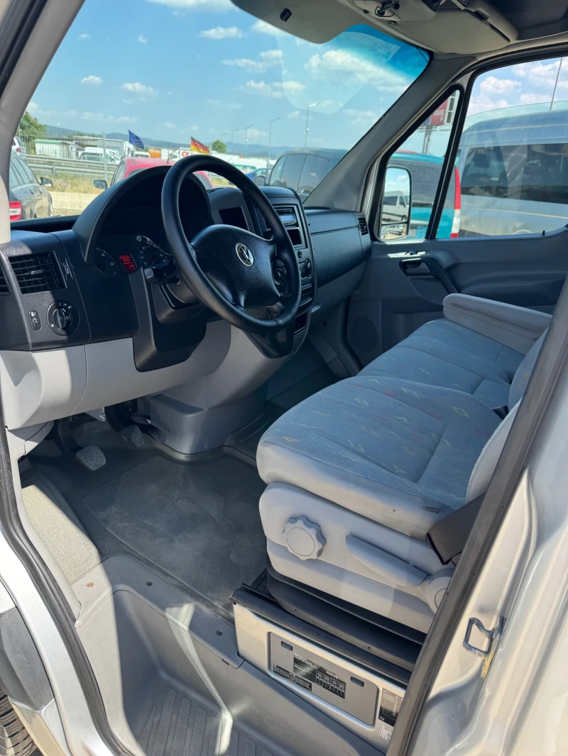 VW Crafter, снимка 7 - Бусове и автобуси - 50864204