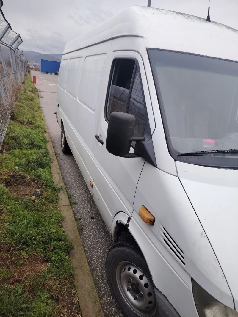 Mercedes-Benz Sprinter 311 2.2, снимка 4 - Бусове и автобуси - 53052084