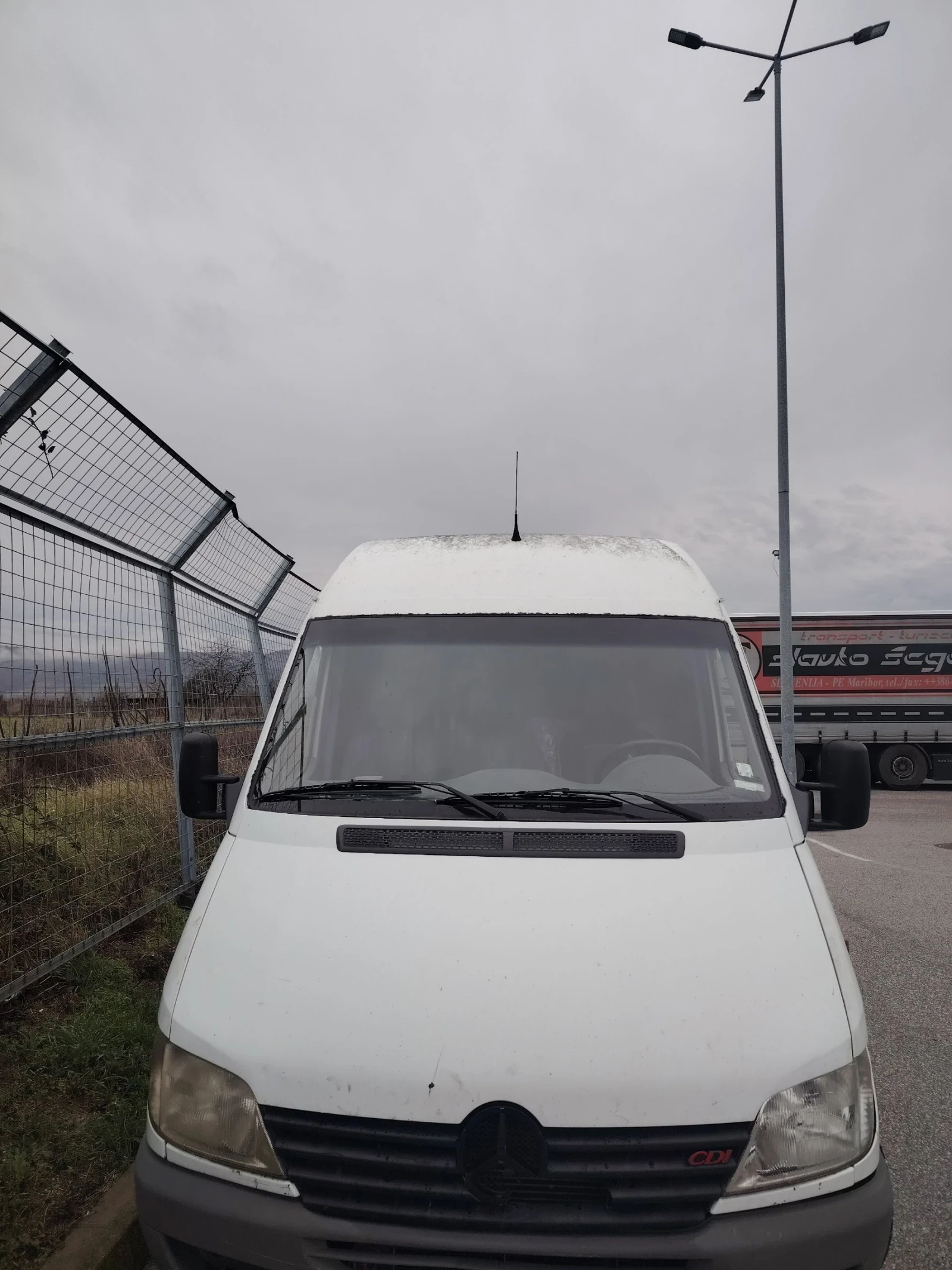 Mercedes-Benz Sprinter 311 2.2 - изображение 2