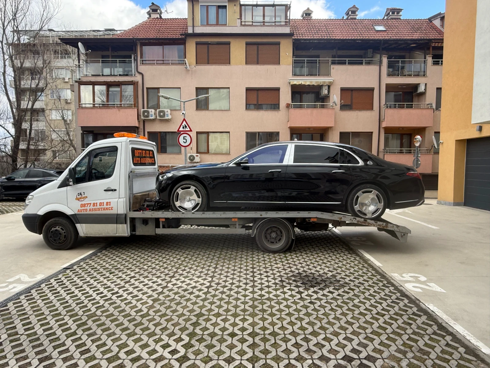 Mercedes-Benz Sprinter 418 Пътна помощ