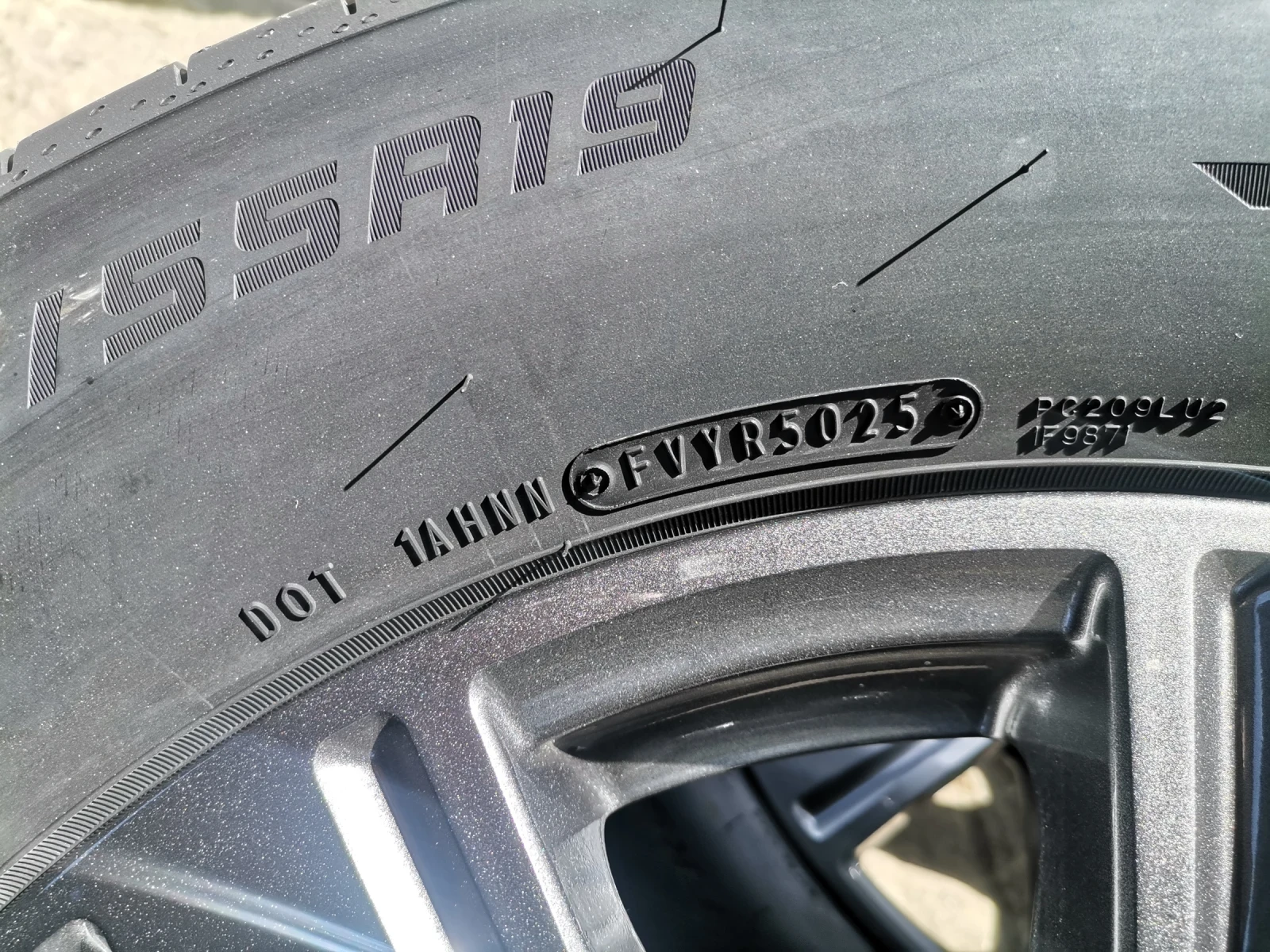 Гуми Летни 275/55R19, снимка 9 - Гуми и джанти - 54229829