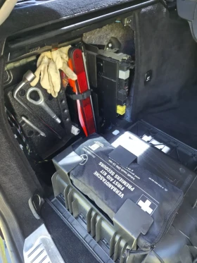 Mercedes-Benz C 320, снимка 16