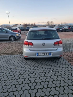 VW Golf КАТО НОВ, снимка 5 - Автомобили и джипове - 53539290