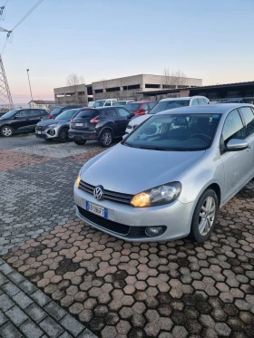 VW Golf КАТО НОВ, снимка 2 - Автомобили и джипове - 53539290