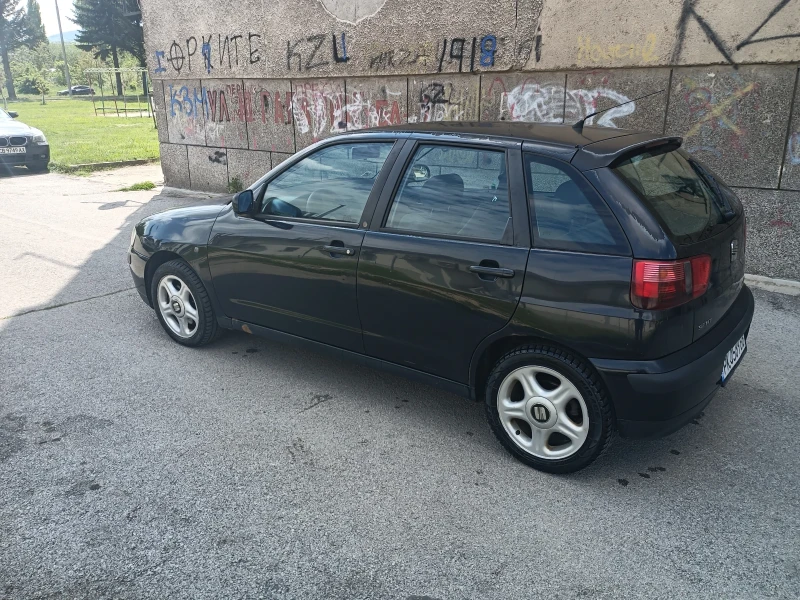 Seat Ibiza, снимка 3 - Автомобили и джипове - 47976207