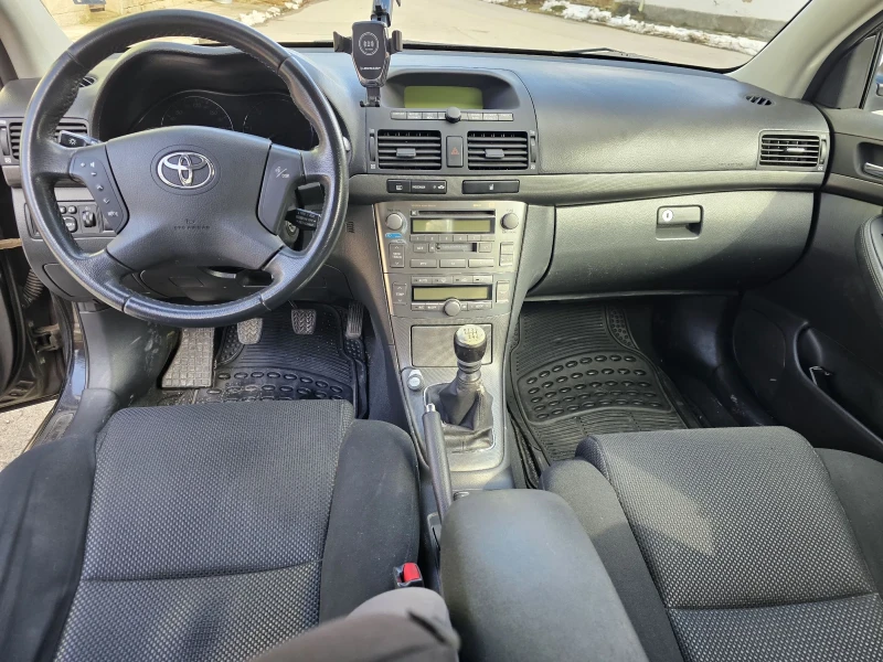 Toyota Avensis, снимка 10 - Автомобили и джипове - 49290586