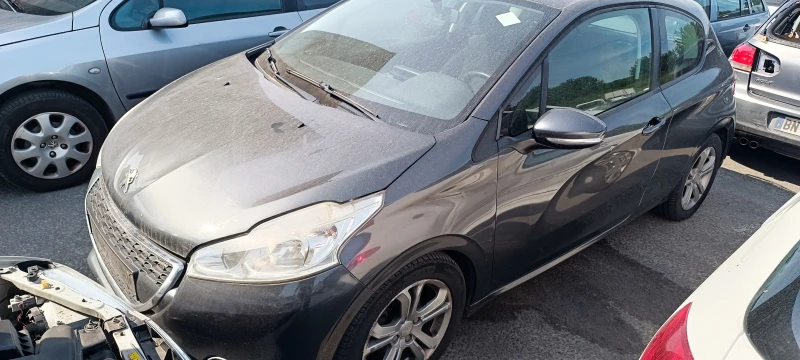 Peugeot 208 1.6 E-HDi, снимка 2 - Автомобили и джипове - 52061929