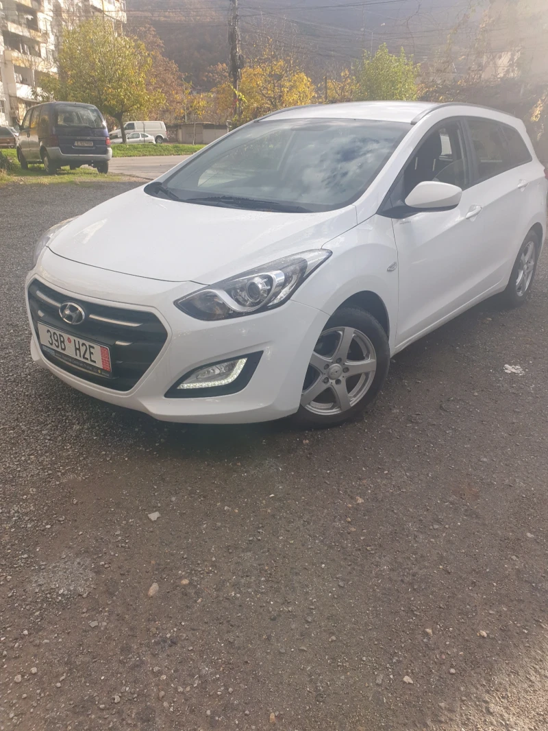 Hyundai I30 1.6 , снимка 8 - Автомобили и джипове - 52502918