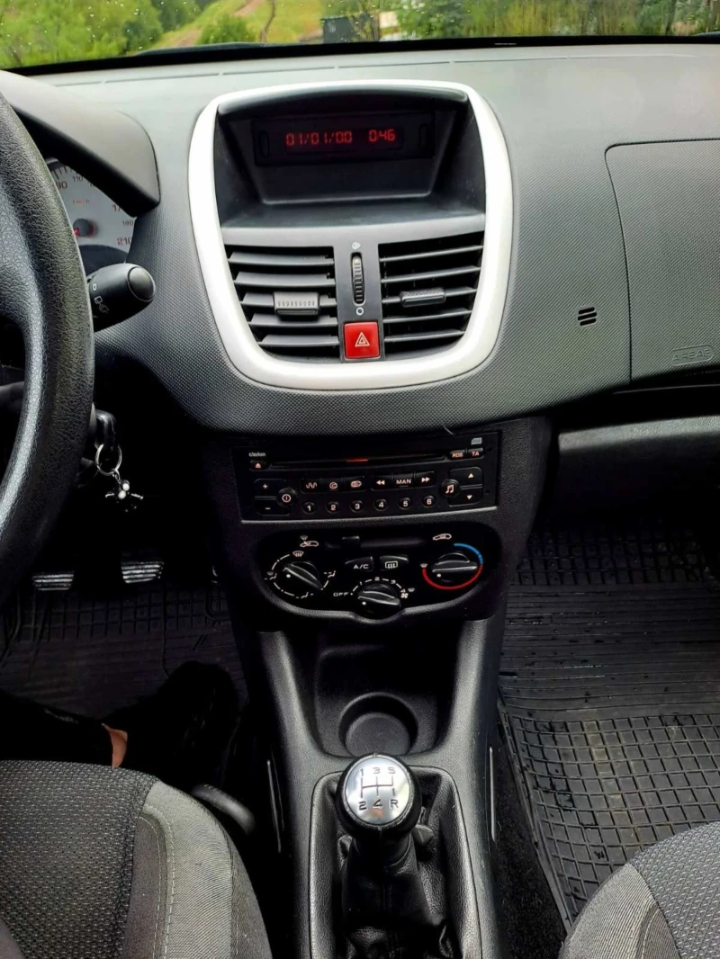 Peugeot 206, снимка 7 - Автомобили и джипове - 52632609