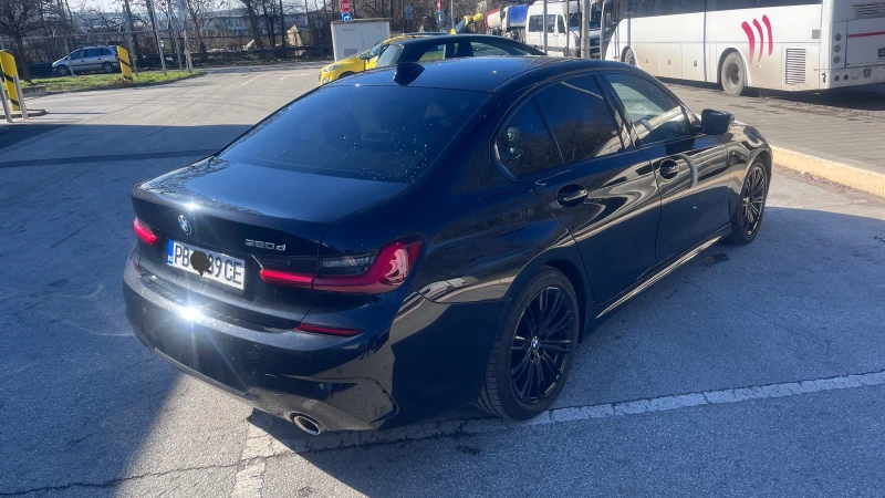 BMW 320 d M Paket Mild Hybrid, снимка 3 - Автомобили и джипове - 53346173