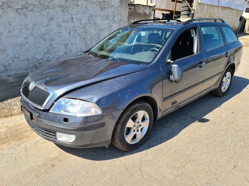 Skoda Octavia 2.0TDI 8V BMM DSG, снимка 1 - Автомобили и джипове - 47659838