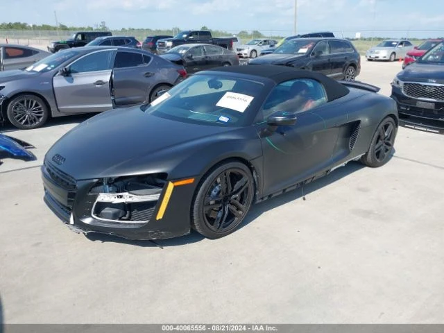 Audi R8 5.2, снимка 5 - Автомобили и джипове - 47506362