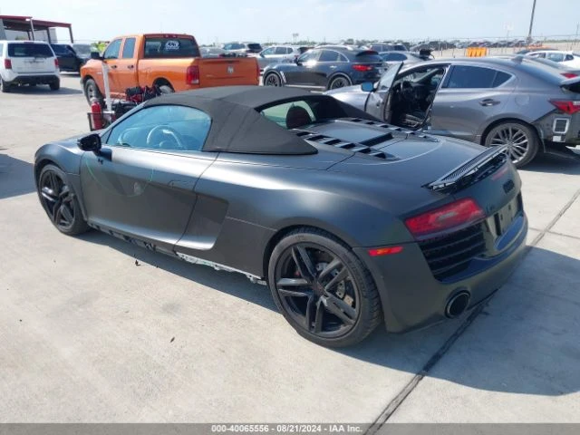 Audi R8 5.2, снимка 11 - Автомобили и джипове - 47506362