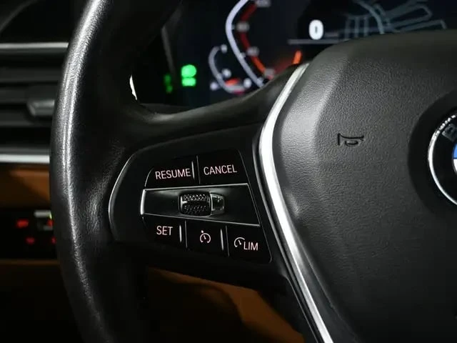 BMW 330 xDrive / AWD / ШИБИДАХ / ПОДГРЕВИ / CARFAX , снимка 14 - Автомобили и джипове - 53298944