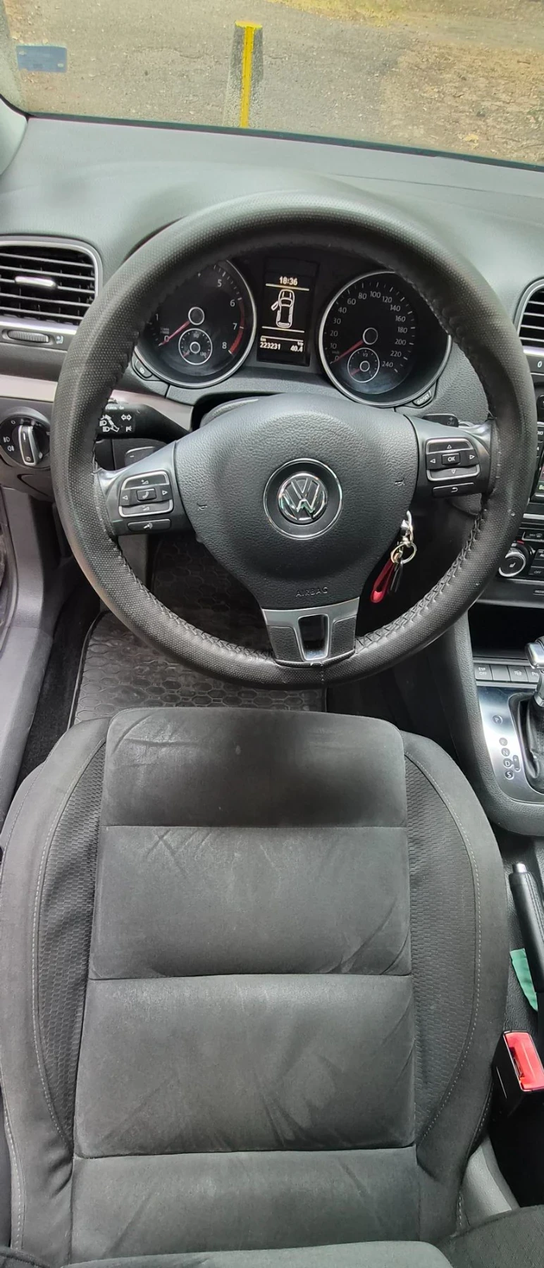 VW Golf 122 к.с, 1.4 TSI, снимка 11 - Автомобили и джипове - 55845591