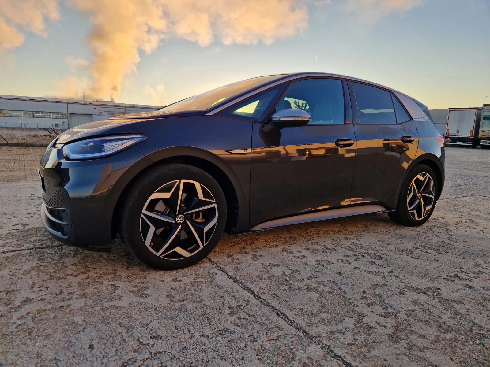 VW ID.3 ����������� 204 �.�./58 kwh/450��/1st/LED/������ | Mobile.bg � ����������� 1