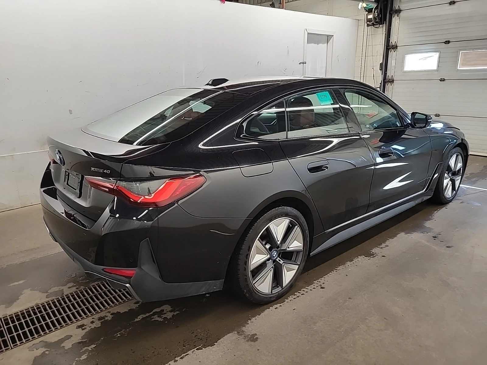 BMW i4 XDRIVE40 * * CARFAX * * АВТО КРЕДИТ * *  - изображение 3